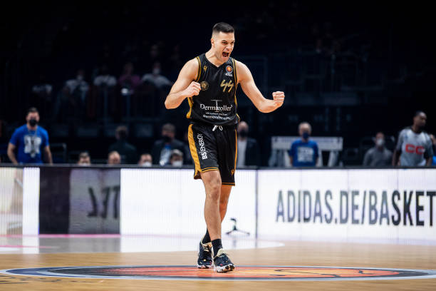 力成为扭转 力成为扭转