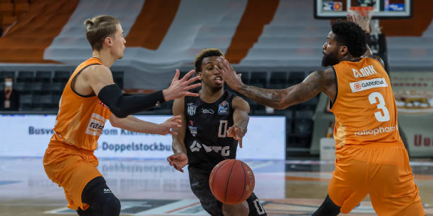 会上表示 会上表示